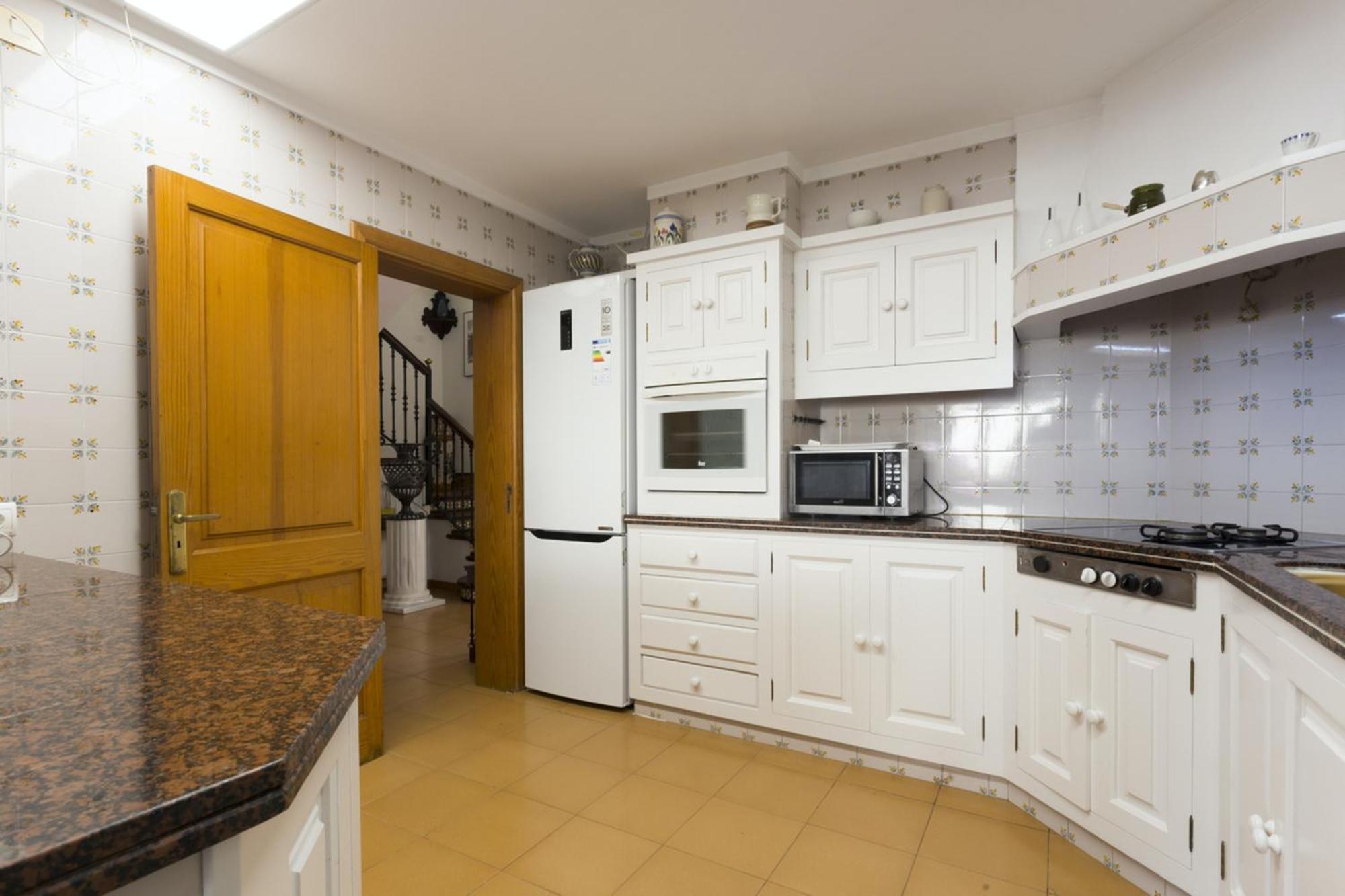 Villa Elegant In With Private Pool